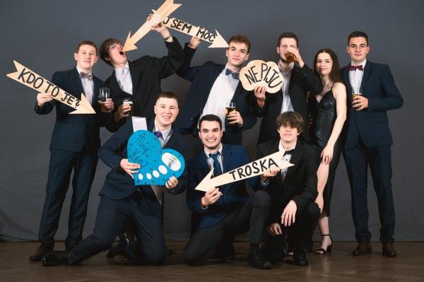 SOŠ a SOU Písek AT4 a ED4 - Fotokoutek